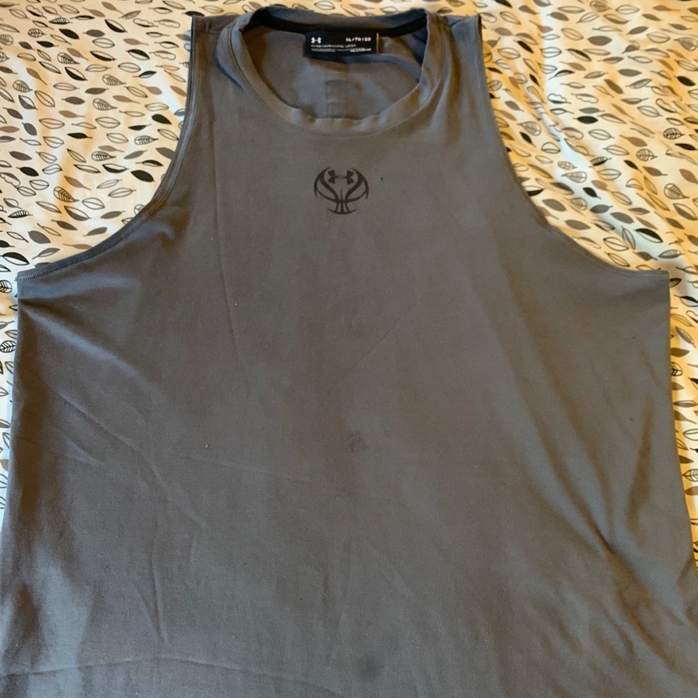 Used , minor stains. See in picture
